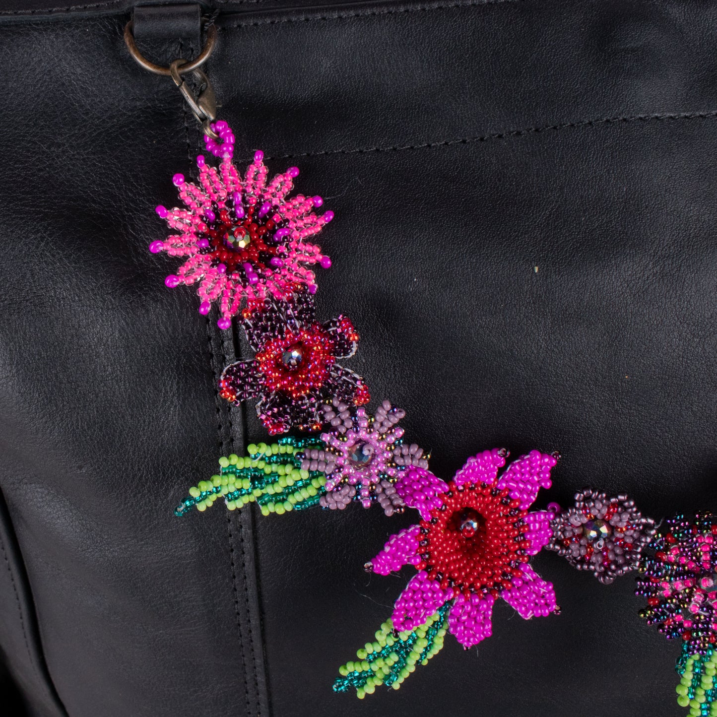 BEADED FLORAL BAG NECKLACE - NO. 18298