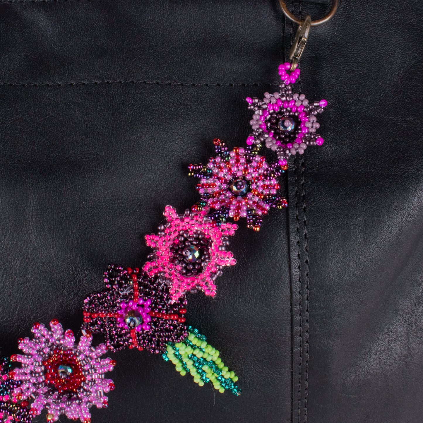 BEADED FLORAL BAG NECKLACE - NO. 18298