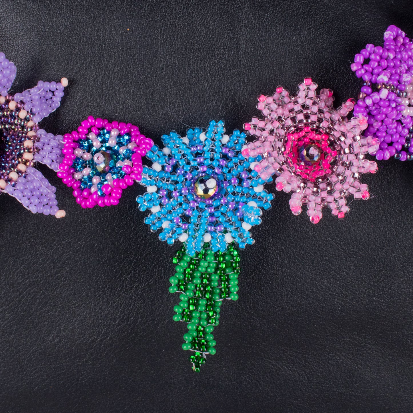 BEADED FLORAL BAG NECKLACE - NO. 18302