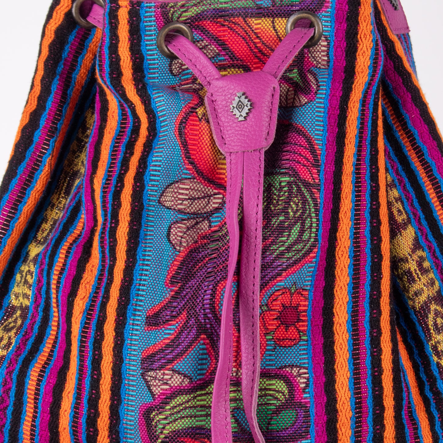 DRAWSTRING BUCKET BAG - CORTE - BABY RHINO - NO. 18396