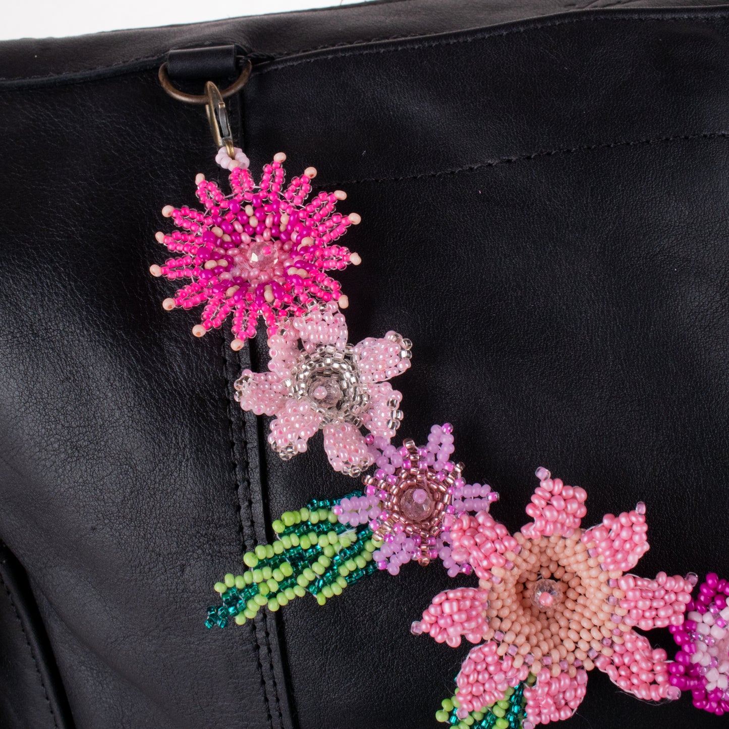 BEADED FLORAL BAG NECKLACE - NO. 19751