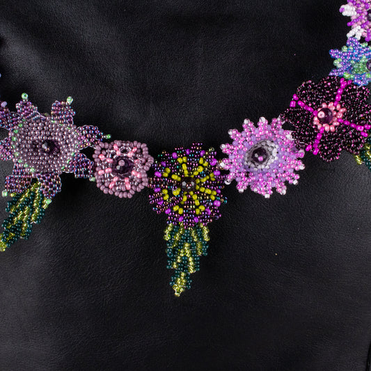 BEADED FLORAL BAG NECKLACE - NO. 19755