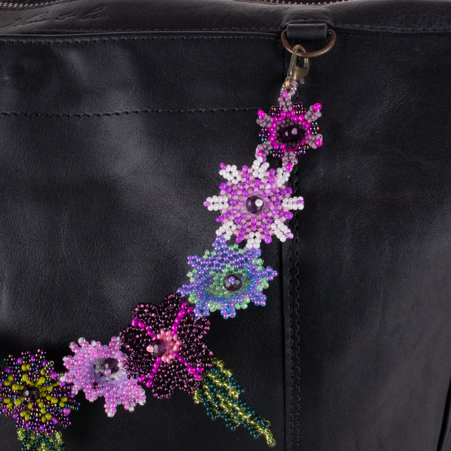 BEADED FLORAL BAG NECKLACE - NO. 19755