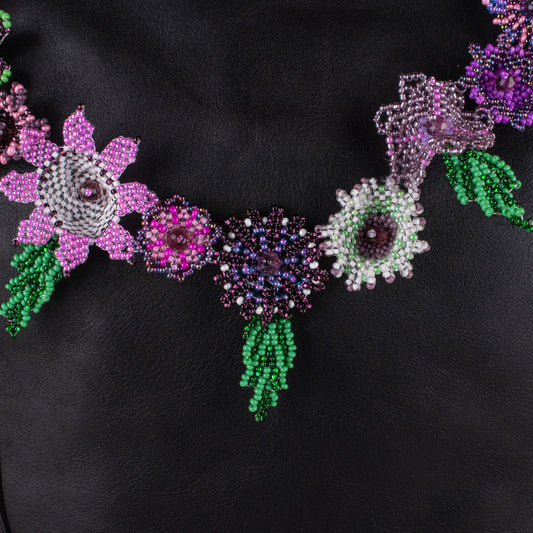 BEADED FLORAL BAG NECKLACE - NO. 19756