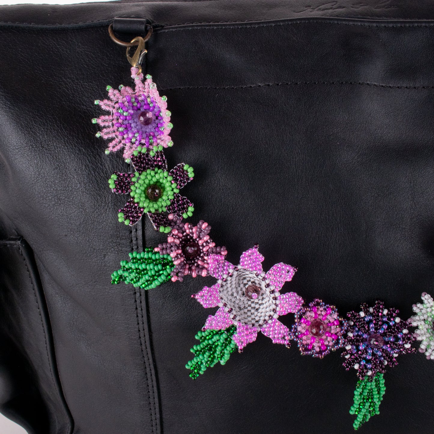 BEADED FLORAL BAG NECKLACE - NO. 19756