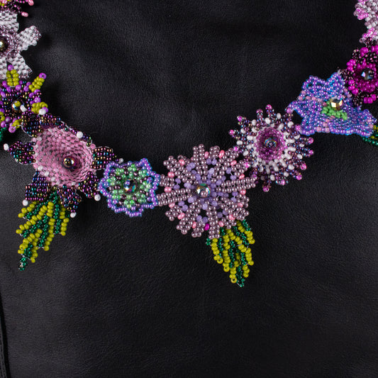 BEADED FLORAL BAG NECKLACE - NO. 19757