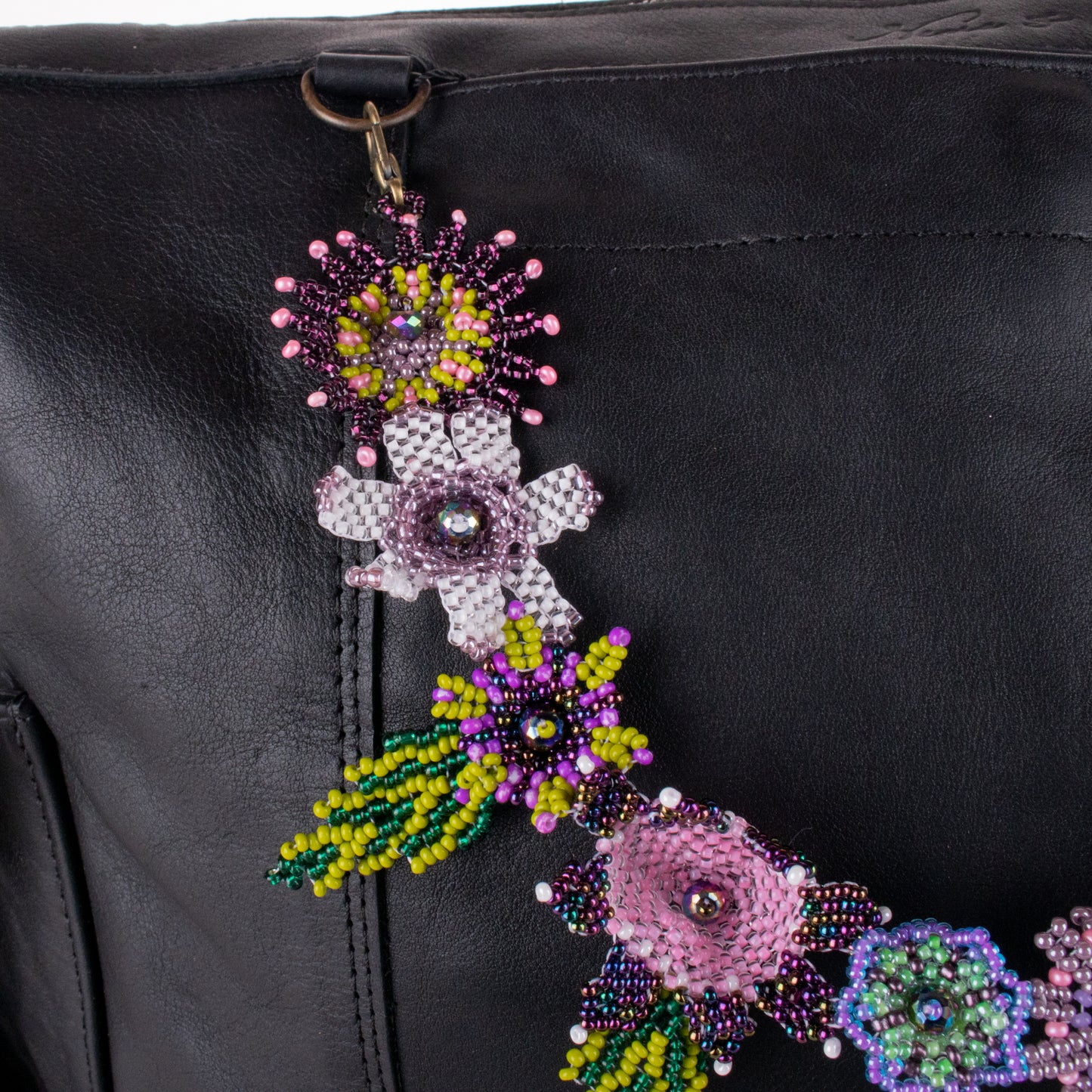 BEADED FLORAL BAG NECKLACE - NO. 19757