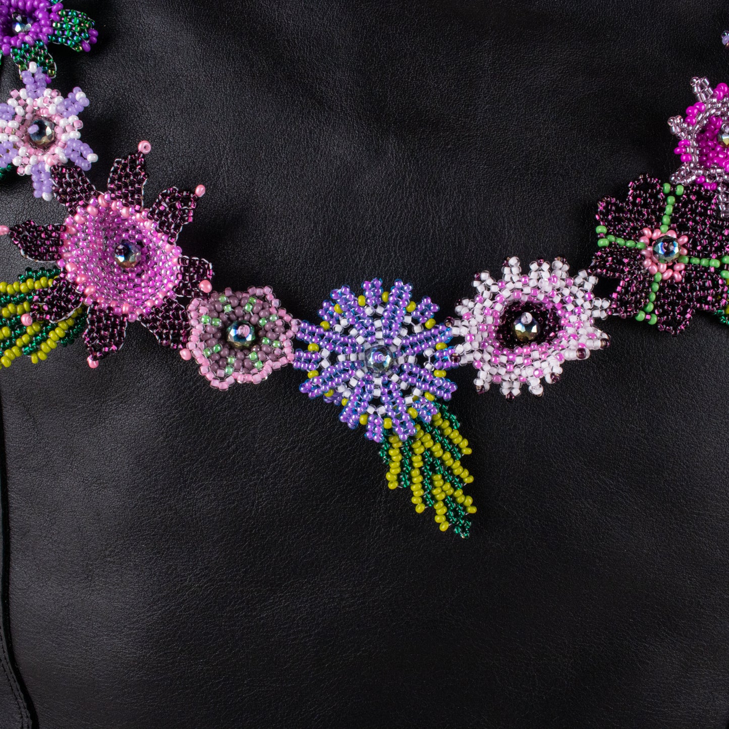 BEADED FLORAL BAG NECKLACE - NO. 19758