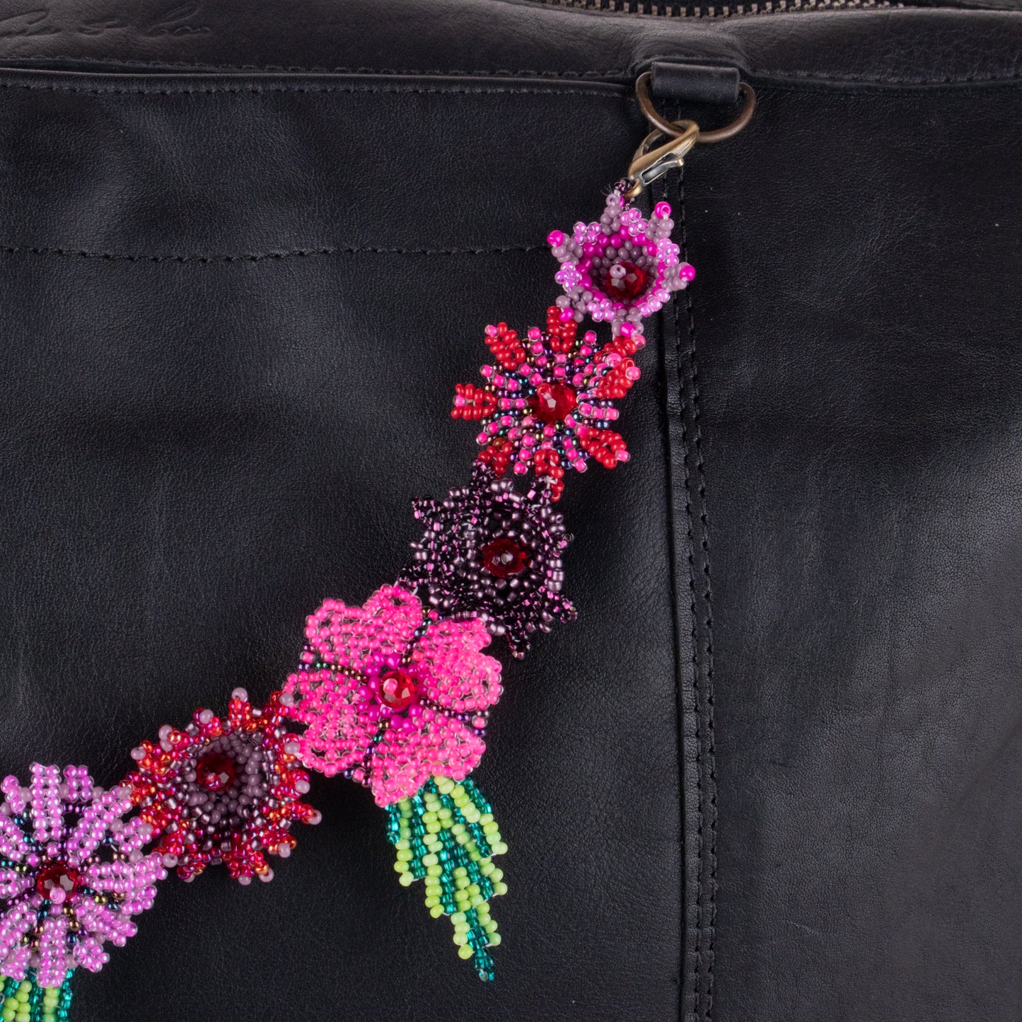 BEADED FLORAL BAG NECKLACE - NO. 19761