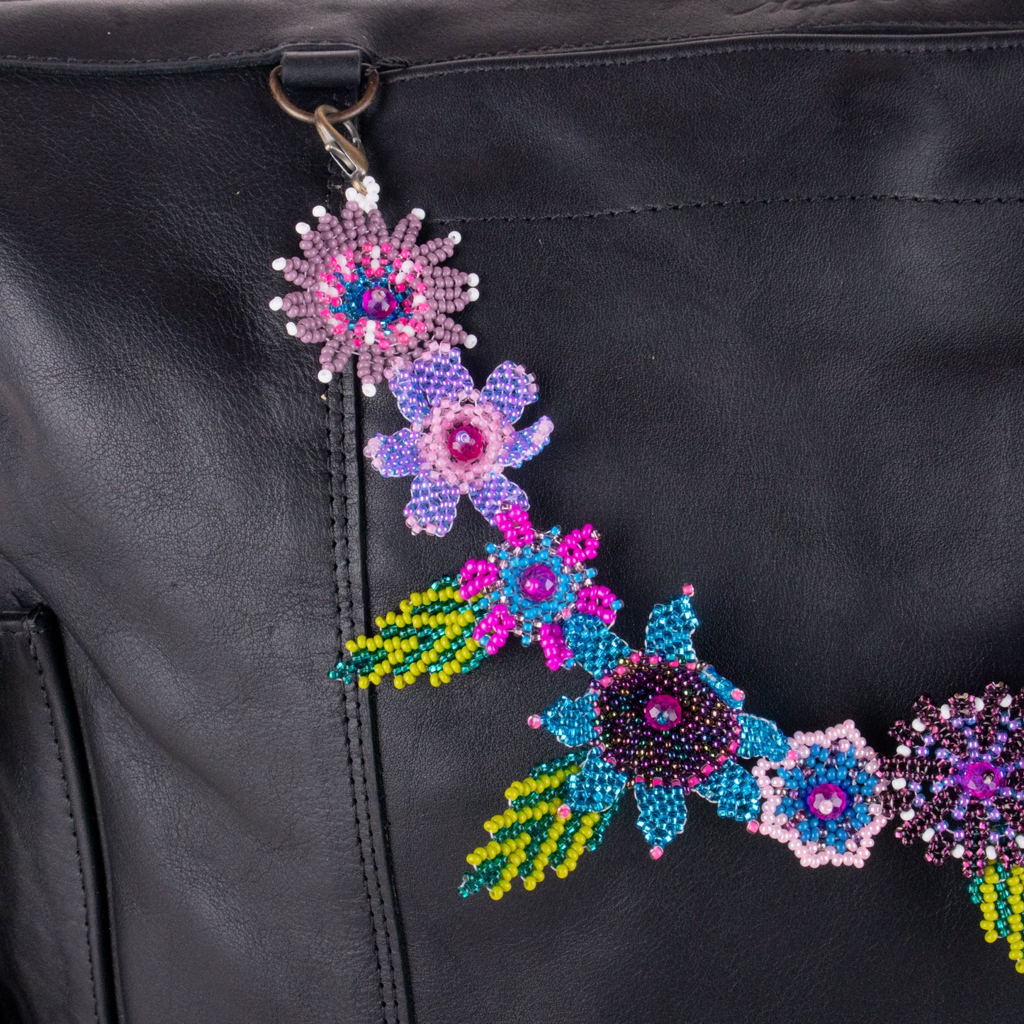 BEADED FLORAL BAG NECKLACE - NO. 19764