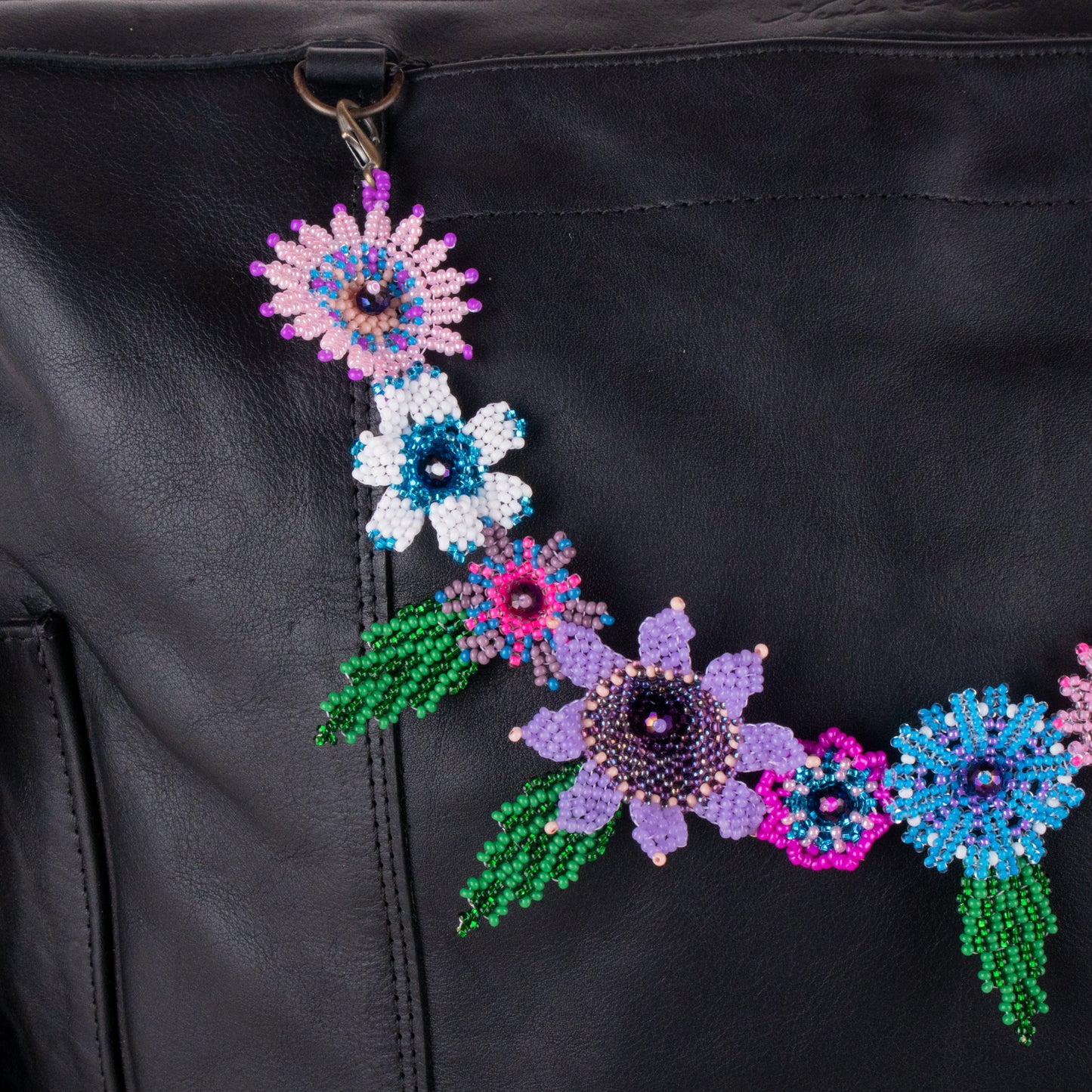 BEADED FLORAL BAG NECKLACE - NO. 19765