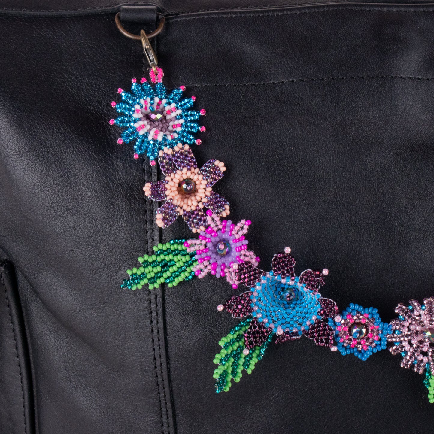 BEADED FLORAL BAG NECKLACE - NO. 19766