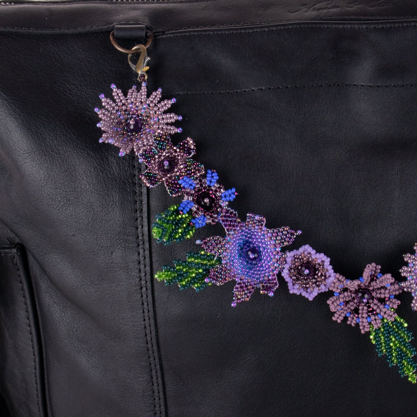 BEADED FLORAL BAG NECKLACE - NO. 19768