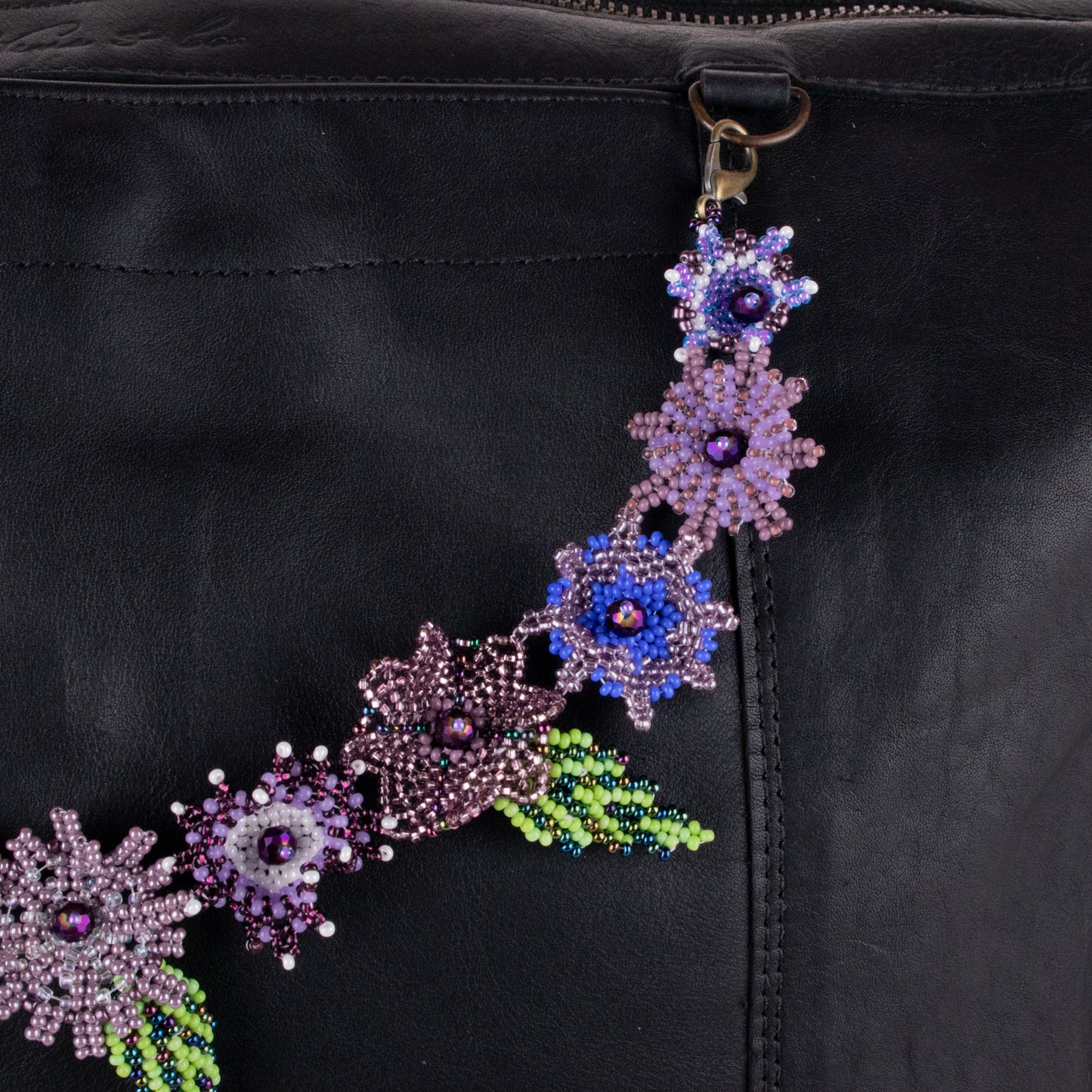 BEADED FLORAL BAG NECKLACE - NO. 19769