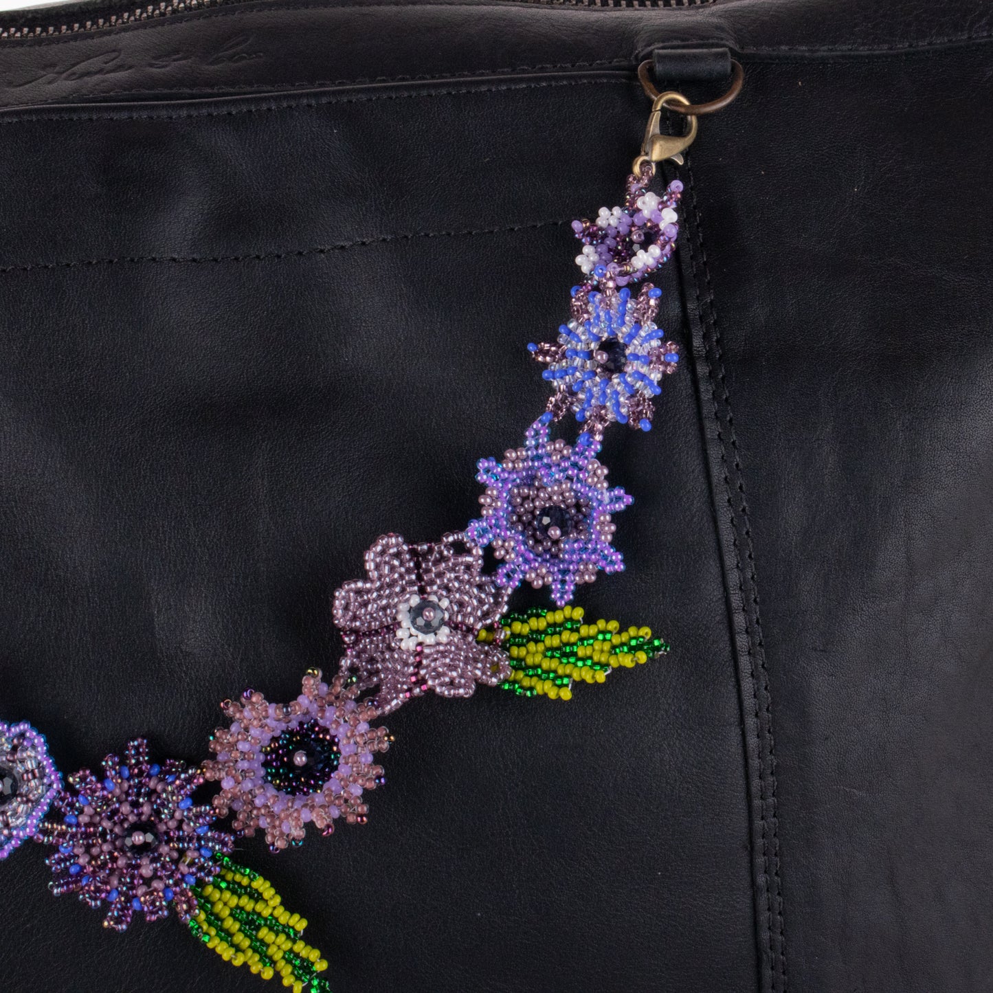 BEADED FLORAL BAG NECKLACE - NO. 19770