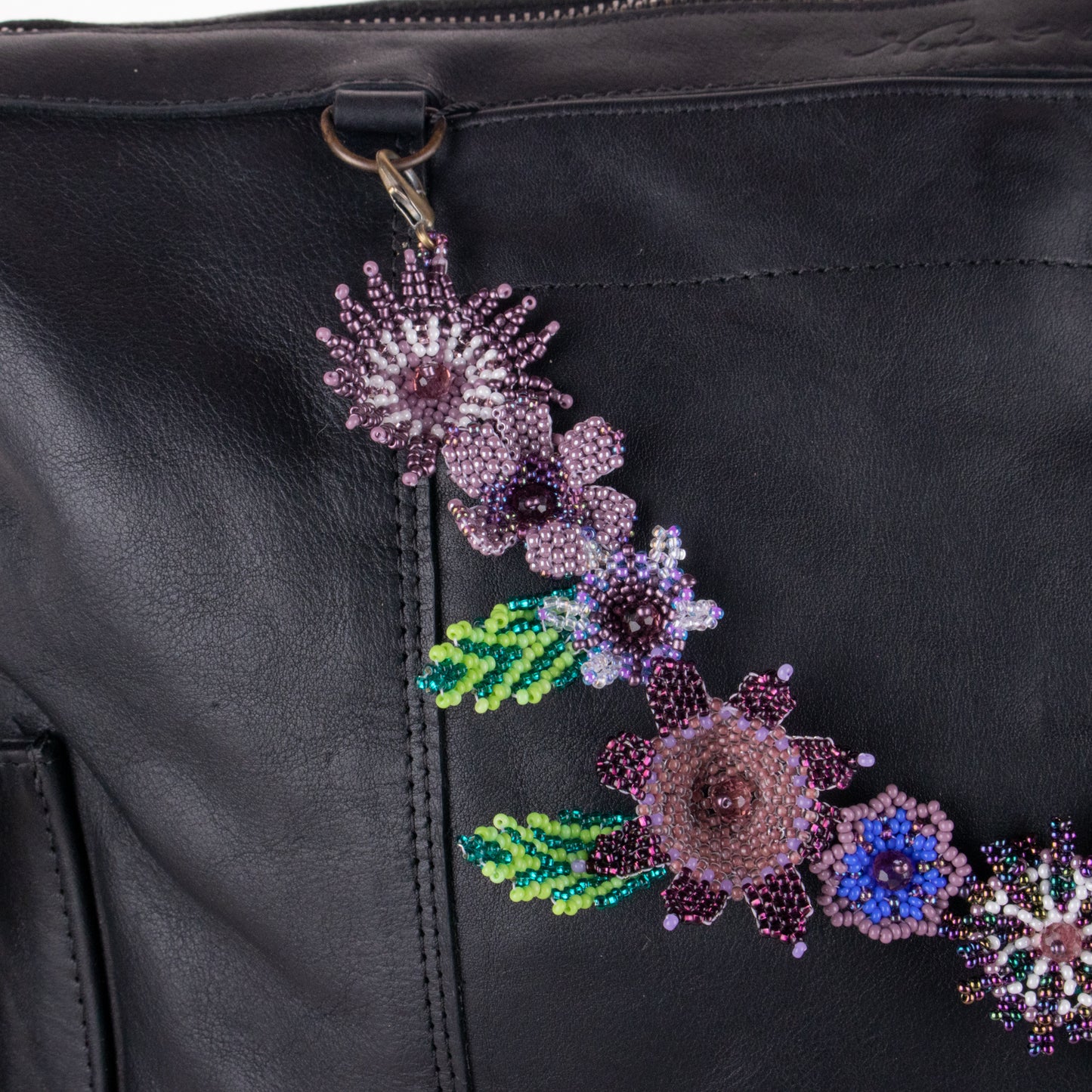 BEADED FLORAL BAG NECKLACE - NO. 19771