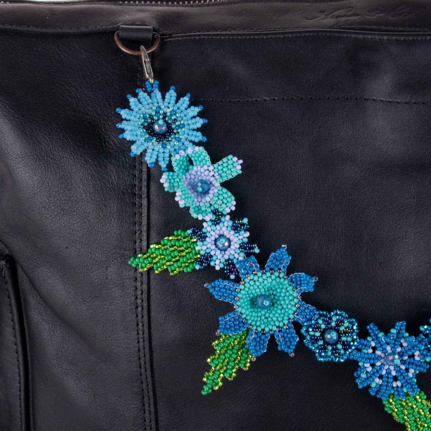 BEADED FLORAL BAG NECKLACE - NO. 19773