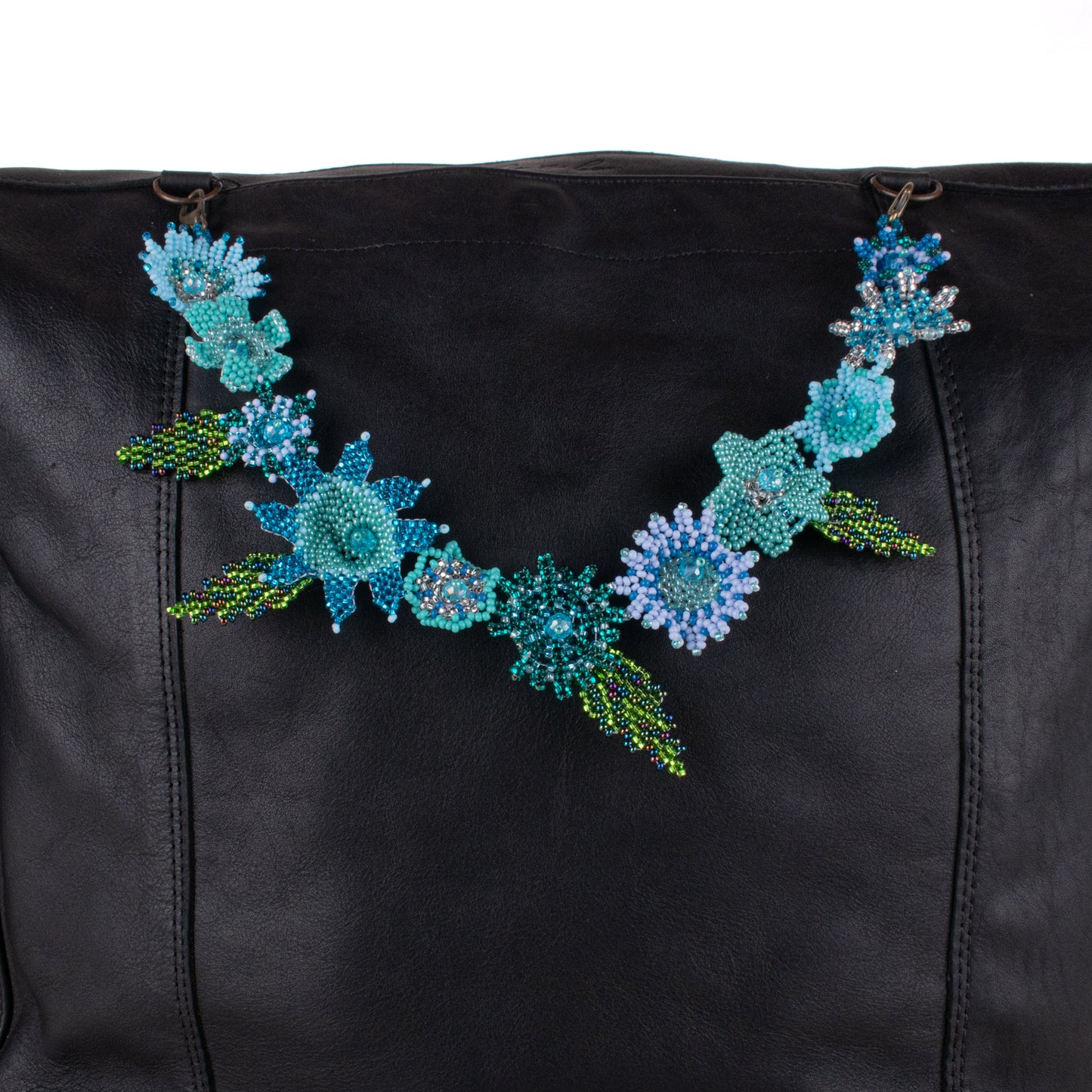BEADED FLORAL BAG NECKLACE - NO. 19777