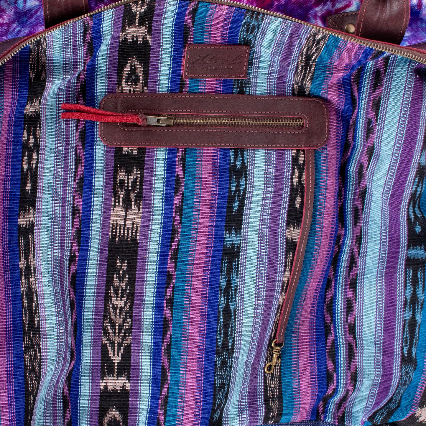 PERFECT WEEKENDER - TIE DYE - VINO TINTO - NO. 201679