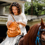 SIGNATURE EDITION DRAWSTRING BUCKET BAG - FULL LEATHER - DUNA AMARILLA