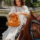 SIGNATURE EDITION DRAWSTRING BUCKET BAG - FULL LEATHER - DUNA AMARILLA
