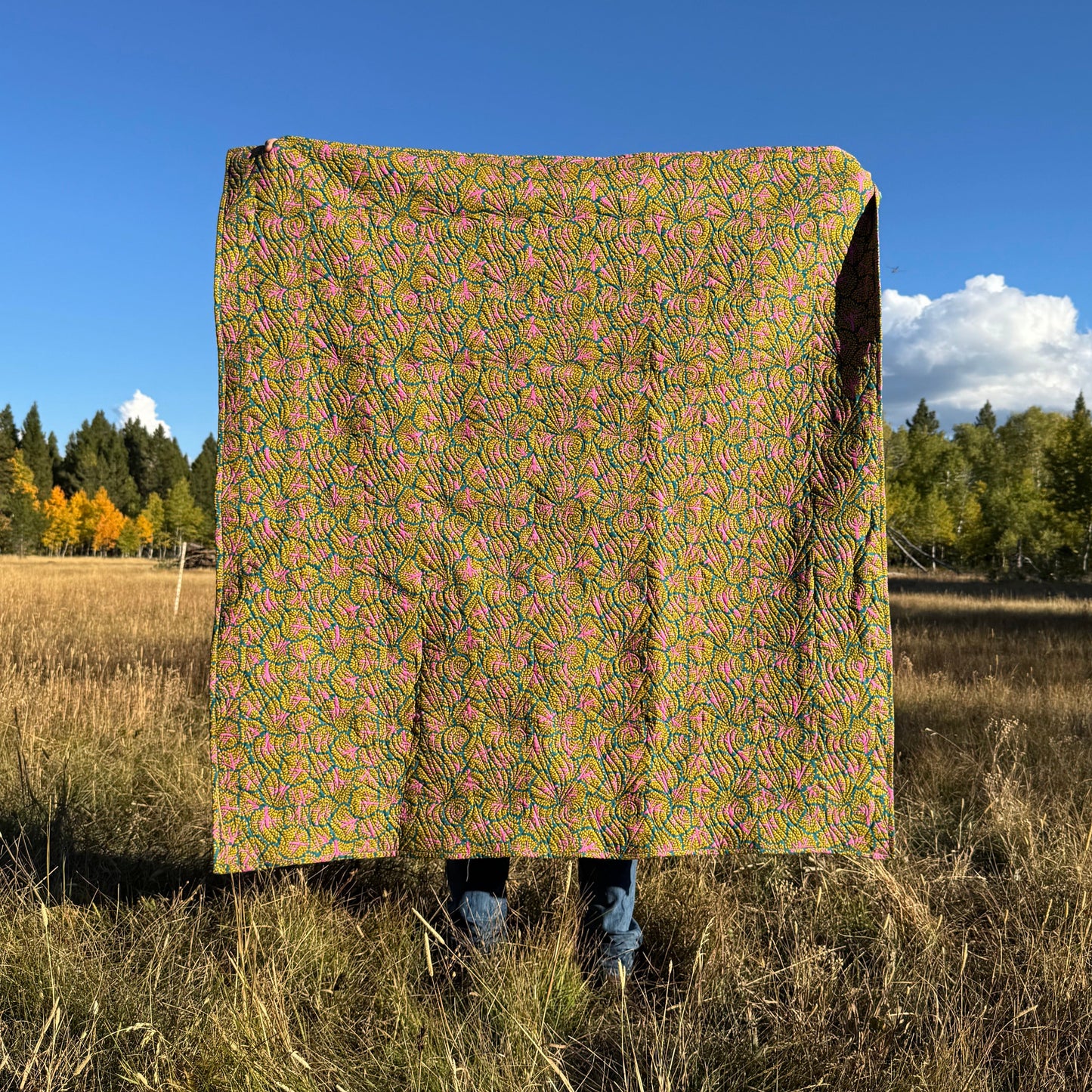 HERITAGE QUILTED THROW - NO. 47874