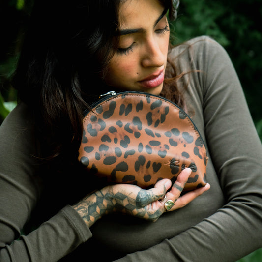 DOME CLUTCH - FULL LEATHER - LEOPARD