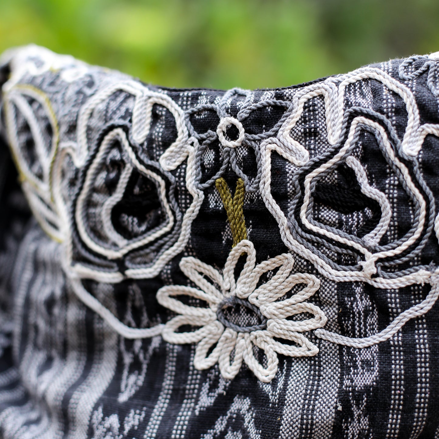BEATRIZ CDB SET - EMBELLISHED NECKLINE - OOAK - PLATINUM - NO. 19563