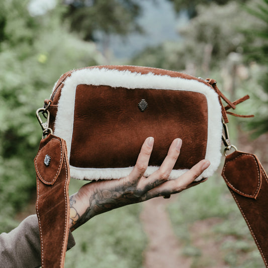 WANDER CROSSBODY BAG + WIDE ADJUSTABLE STRAP SET - FULL LEATHER WITH SHEARLING - NOUBOCK