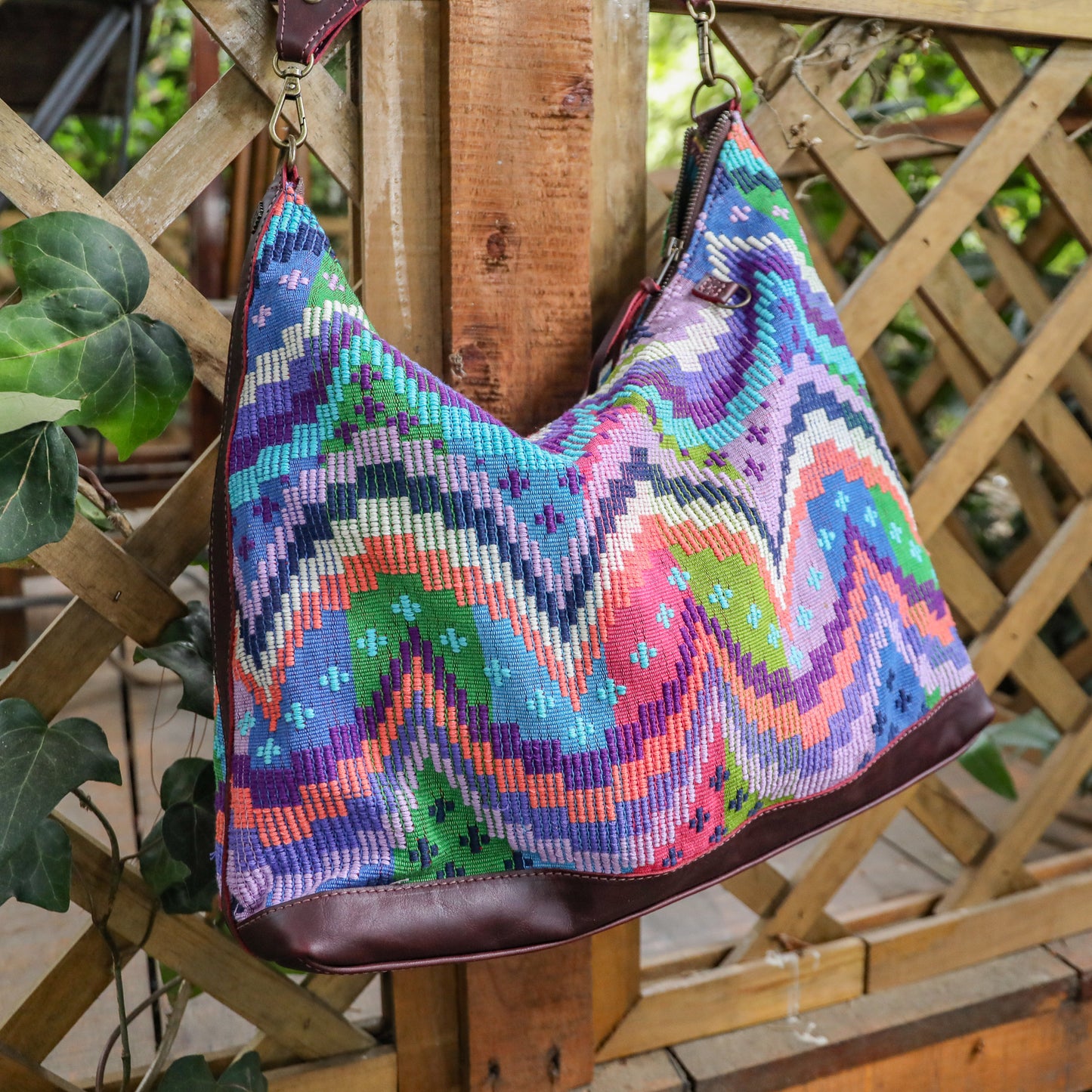 **SHIP WINDOW** PENELOPE BAG - H&S MOONS - VINO TINTO - NO. 201851