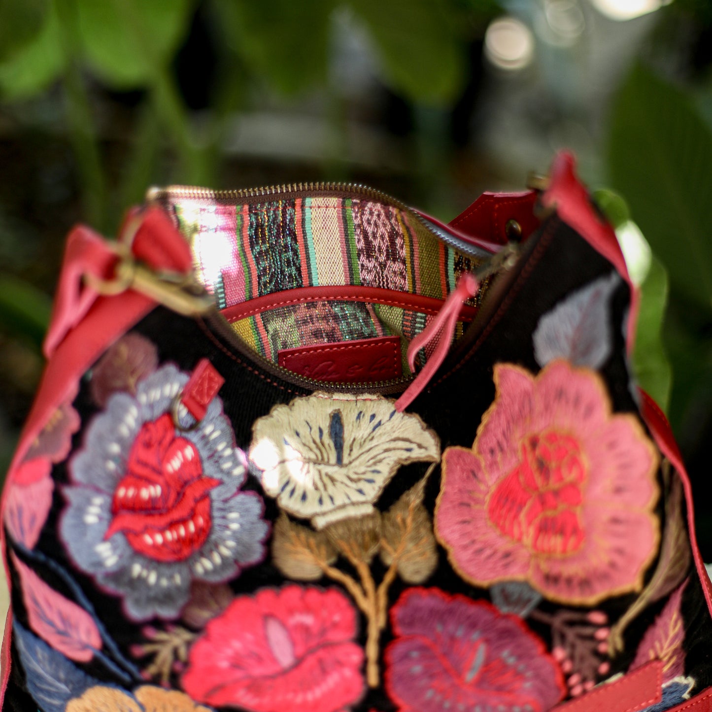 SMALL PENELOPE BAG - H&S EMBROIDERED FLORAL - MAGENTA - NO. 19865