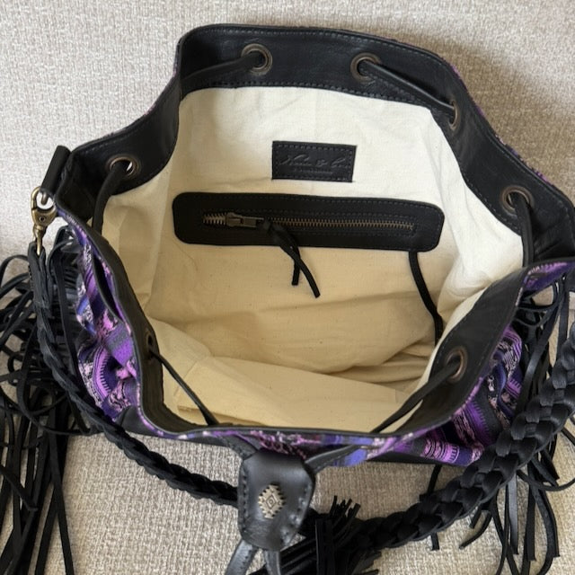 ALI'S STASH - DRAWSTRING FRINGE BUCKET BAG - CORTE - BLACK - NO. 24213