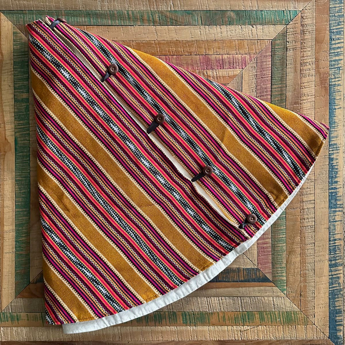 **SAMPLE** CHRISTMAS TREE SKIRT - SEDONA - NO. 47840