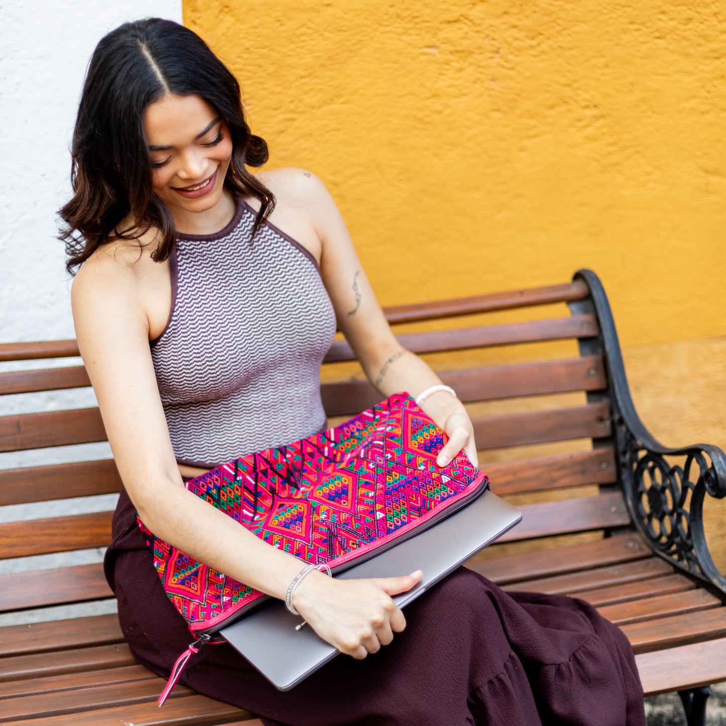 LAPTOP CASE 16" - OOAK HUIPIL - RASPBERRY - NO. 18425