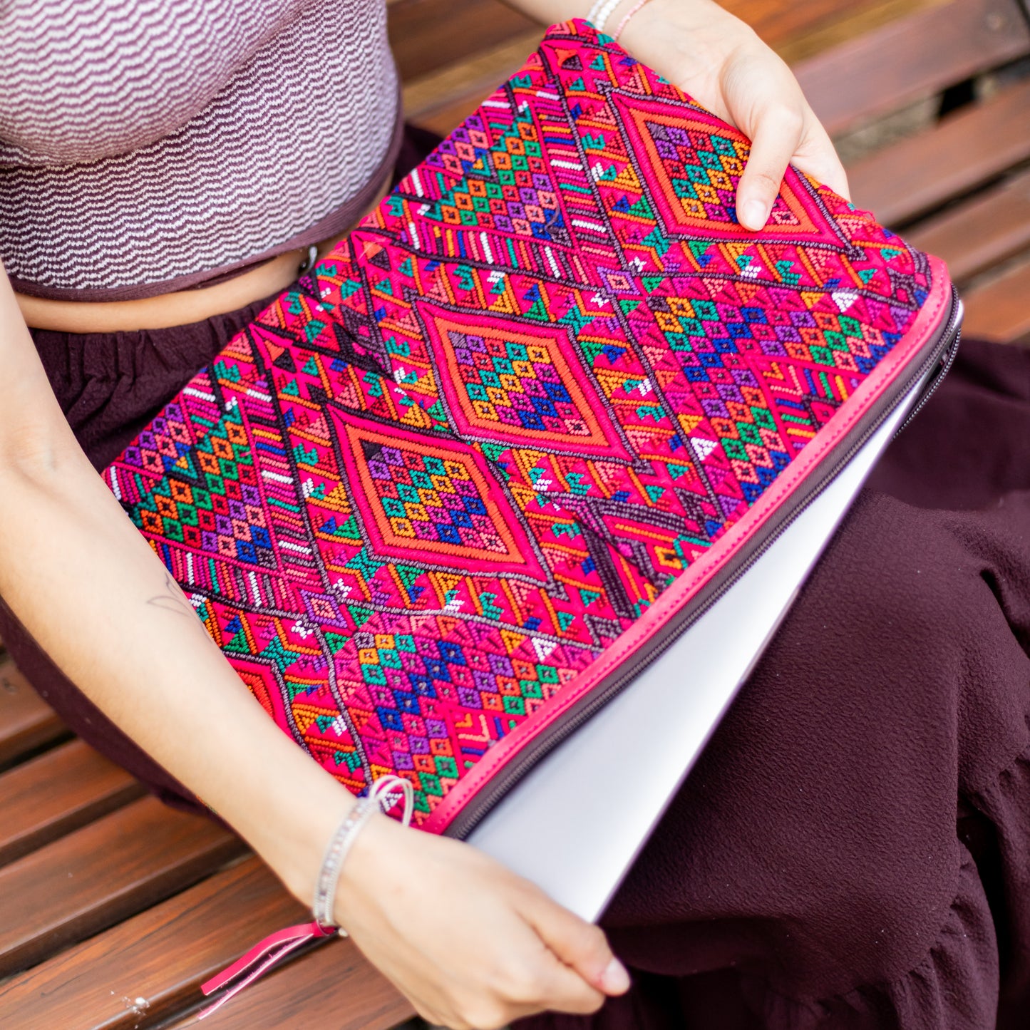 LAPTOP CASE 16" - OOAK HUIPIL - RASPBERRY - NO. 18425