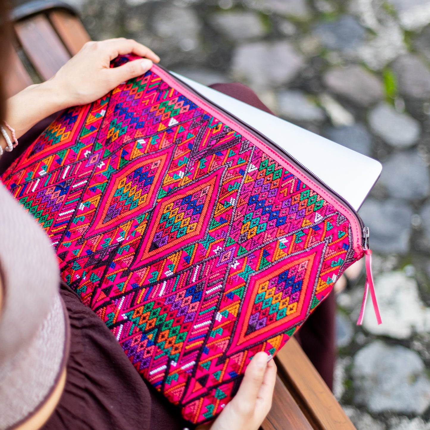 LAPTOP CASE 16" - OOAK HUIPIL - RASPBERRY - NO. 18425