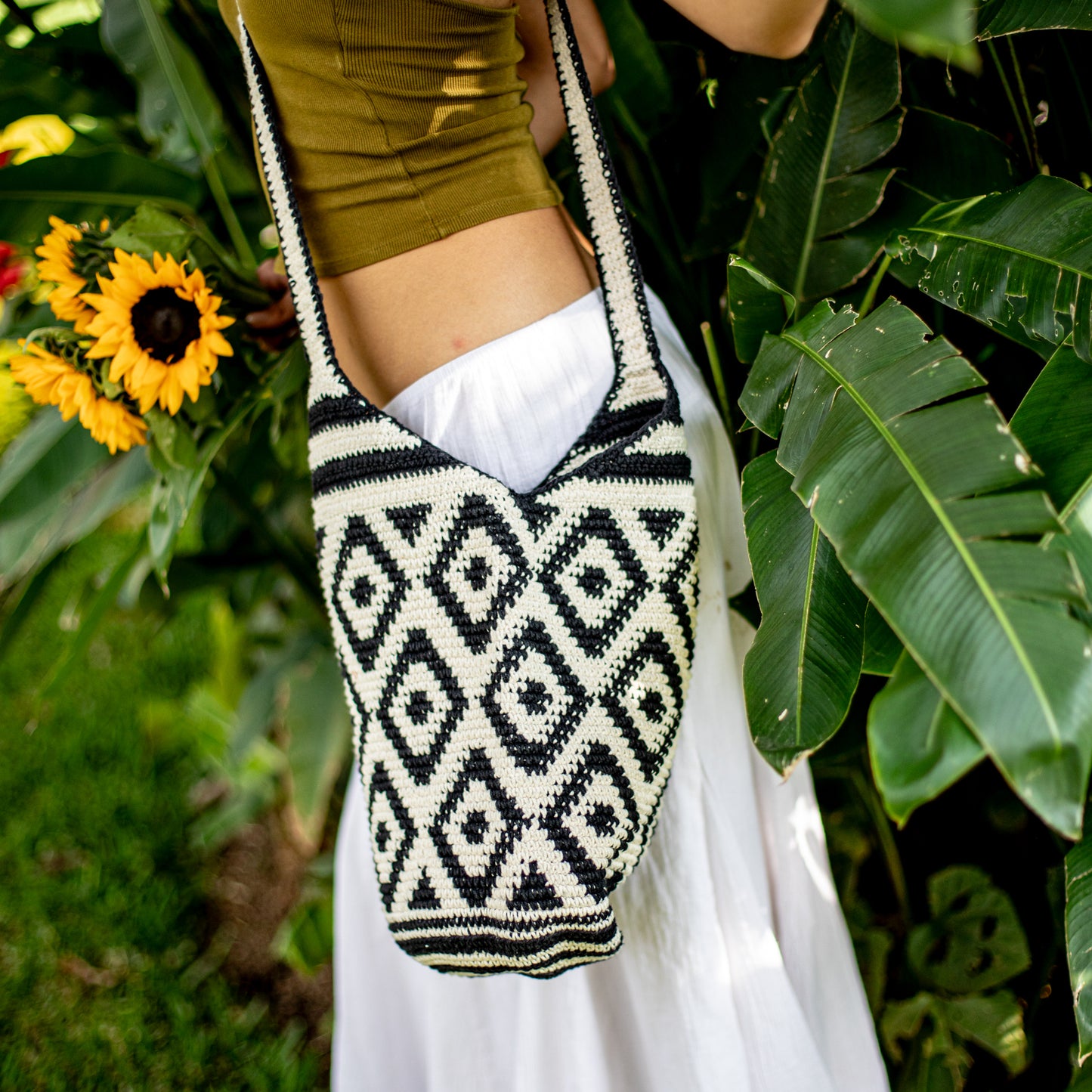 CROCHETED SHOULDER BAG - NO. 18217