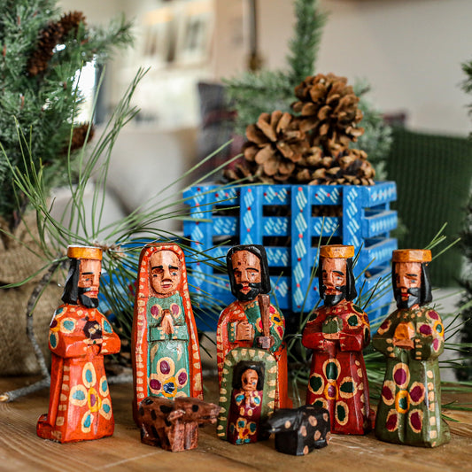 HAND PAINTED WOODEN NATIVITY - LARGE - NO. 10009