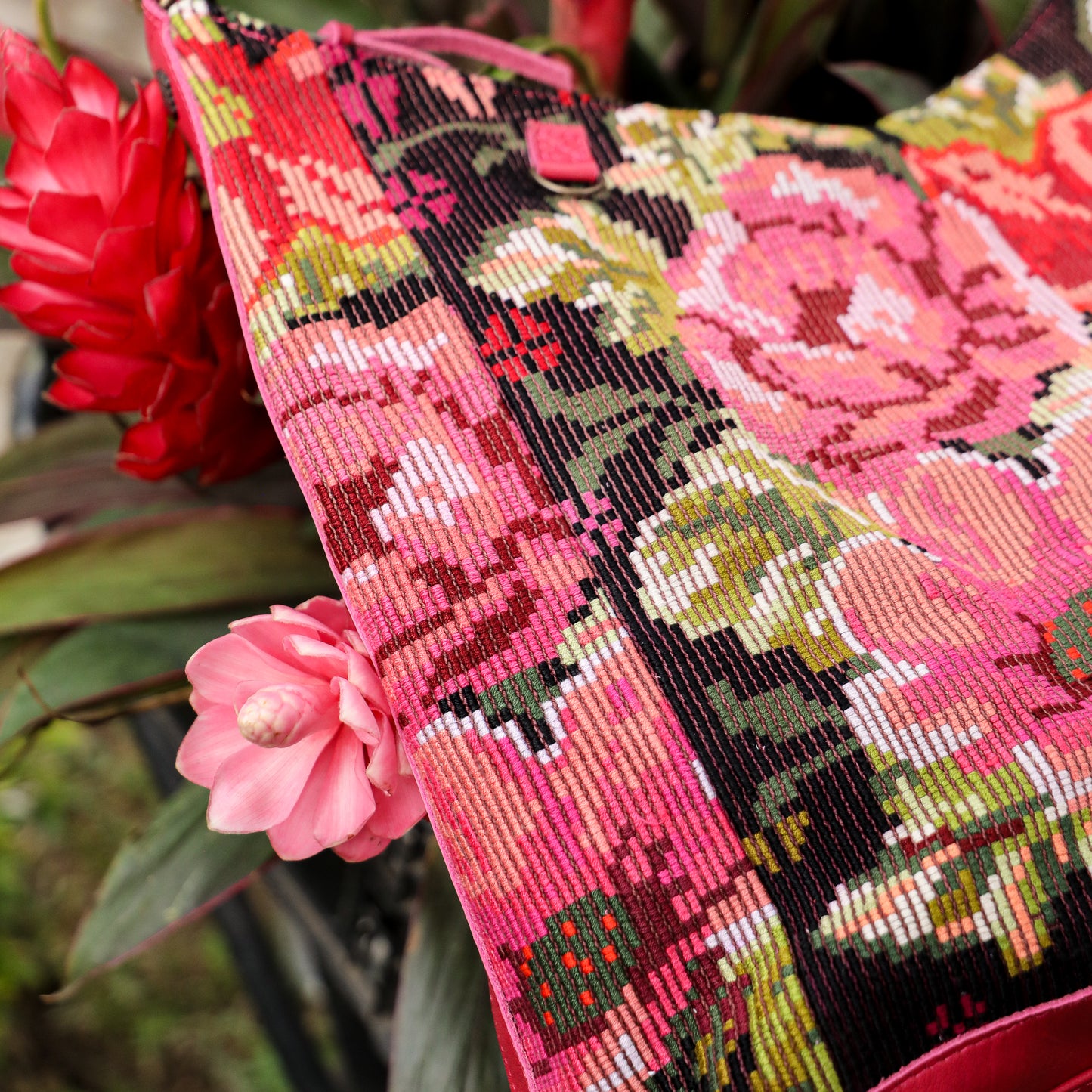 ♡ PENELOPE BAG ♡ - OOAK HUIPIL - RASPBERRY - NO. 19454
