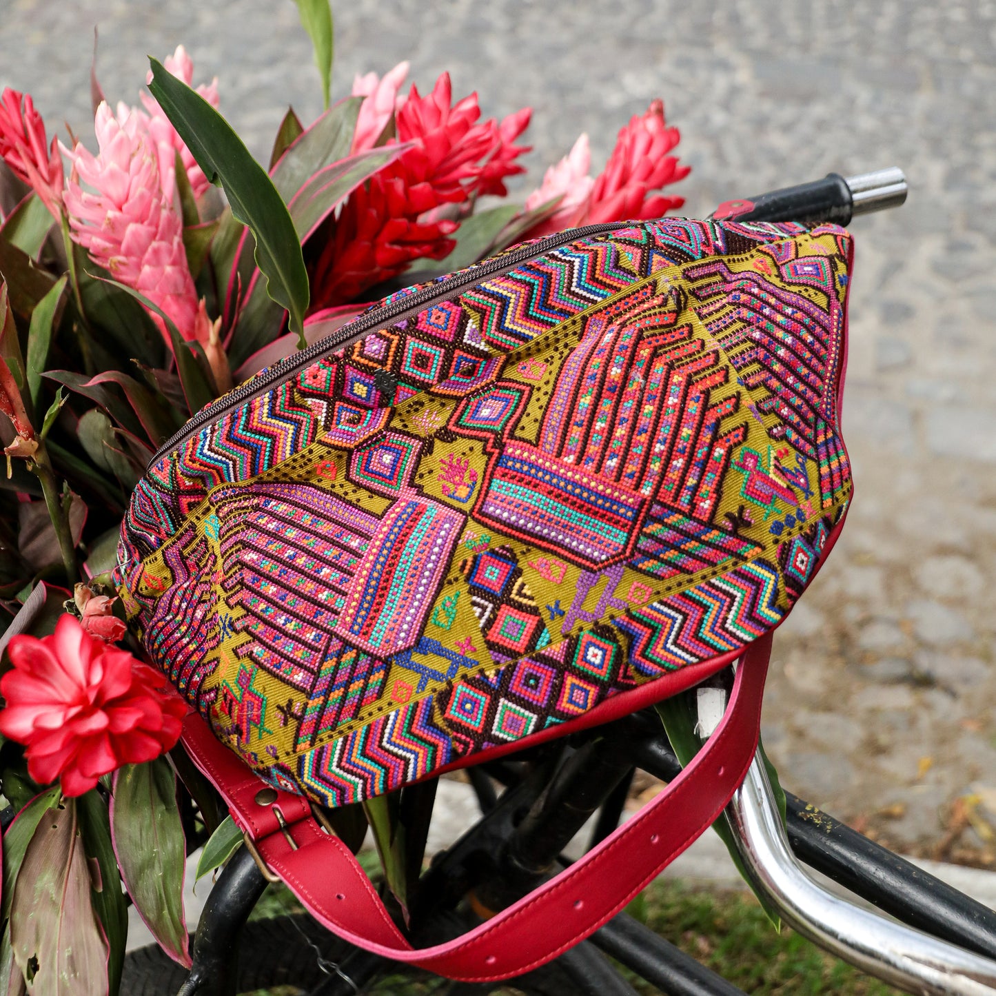 ♡ ETHAN BAG ♡ - OOAK HUIPIL - MAGENTA - NO. 19443