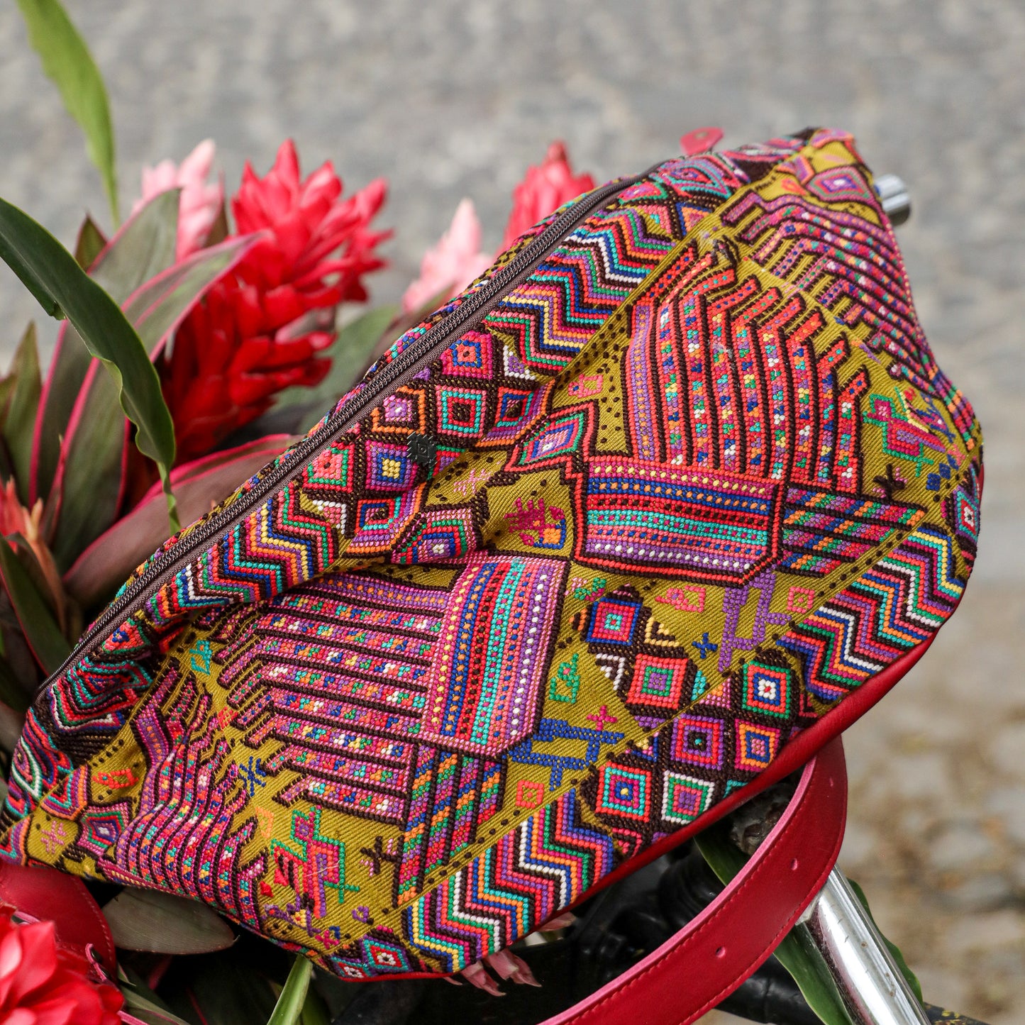 ♡ ETHAN BAG ♡ - OOAK HUIPIL - MAGENTA - NO. 19443