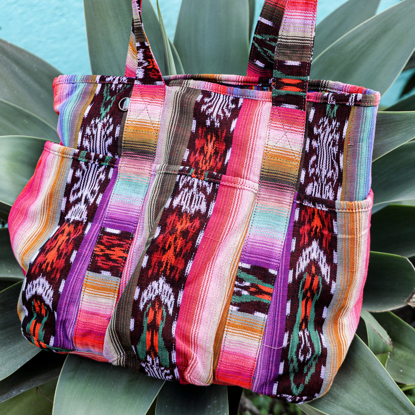 SANTI TOTE - OG ROCKY