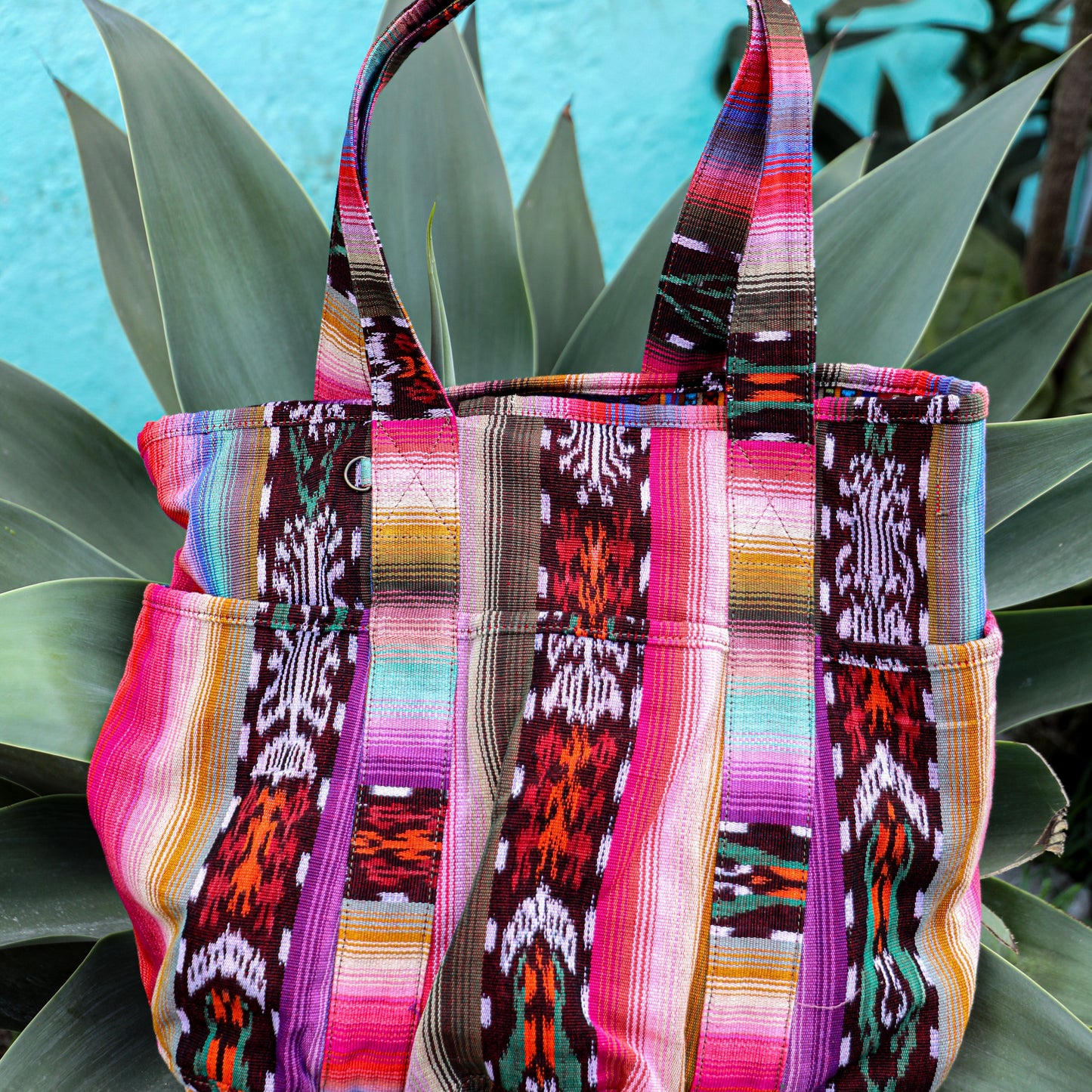 SANTI TOTE - OG ROCKY