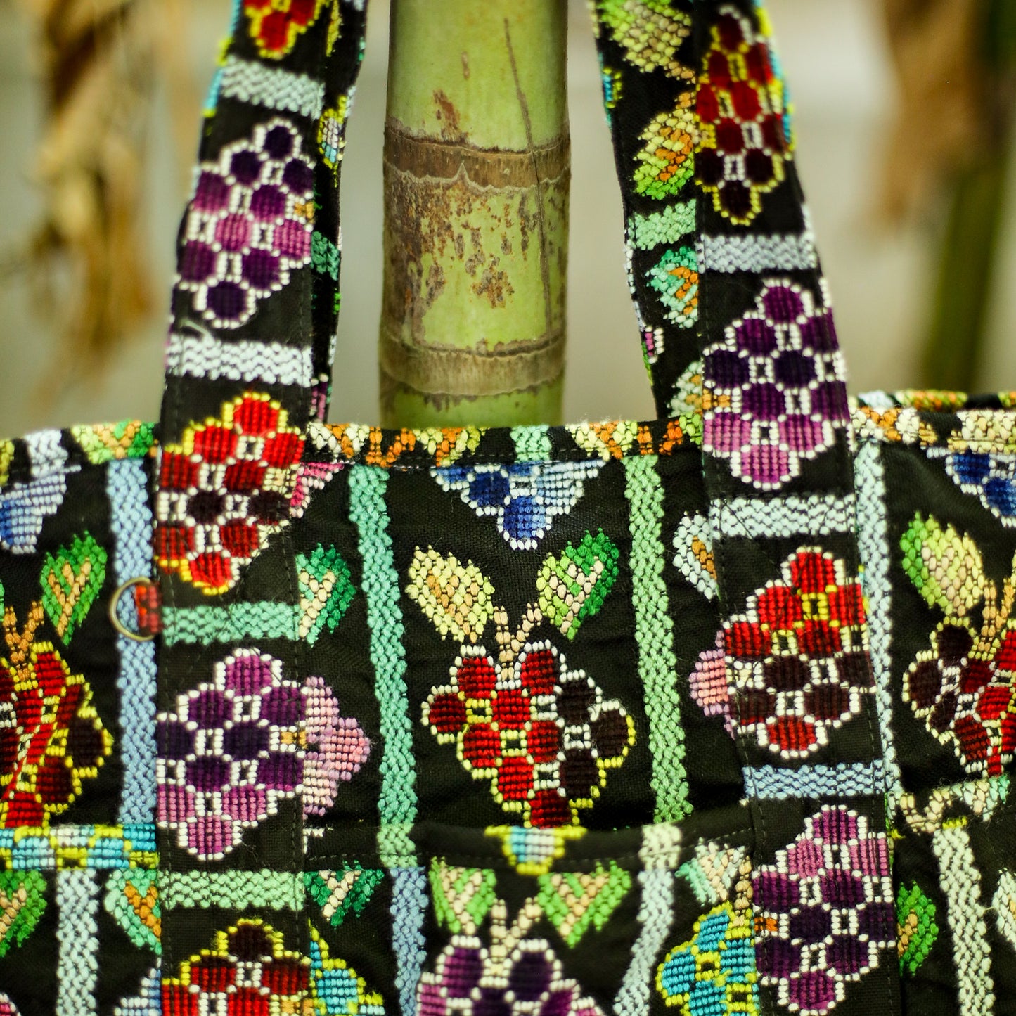 SANTI TOTE - VINTAGE ZUNIL - NO. 18714