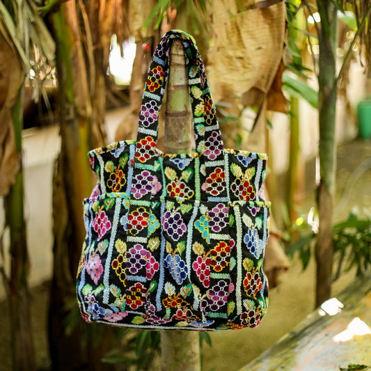 SANTI TOTE - VINTAGE ZUNIL - NO. 18714