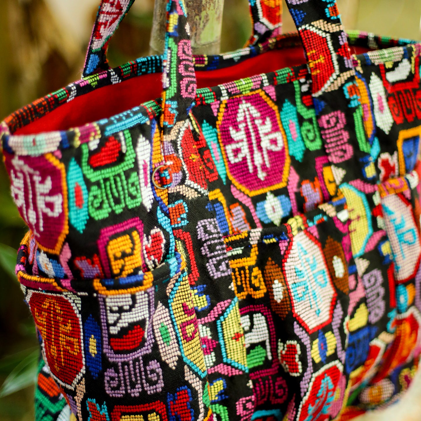 SANTI TOTE - VINTAGE ZUNIL - NO. 18709