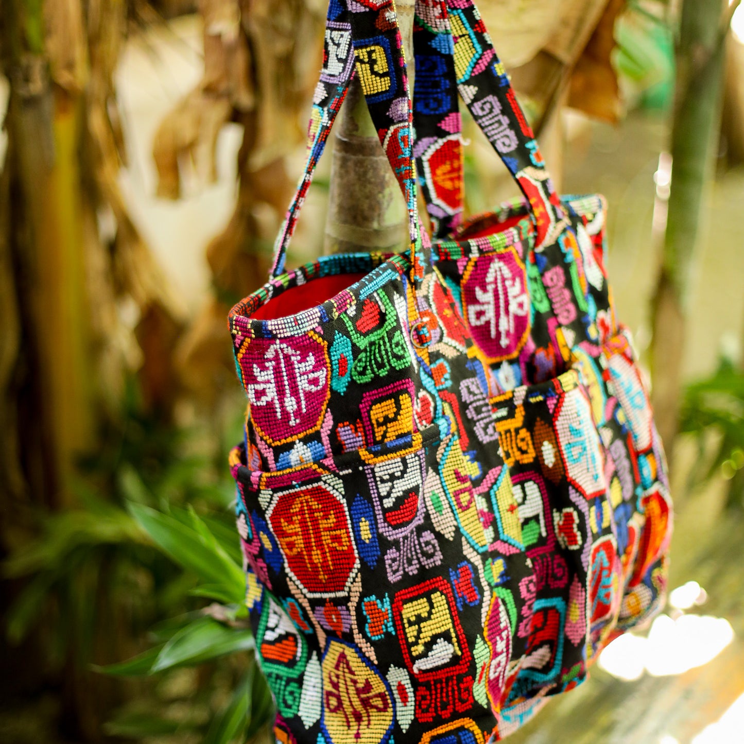 SANTI TOTE - VINTAGE ZUNIL - NO. 18709