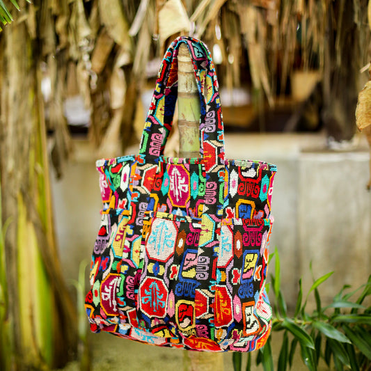 SANTI TOTE - VINTAGE ZUNIL - NO. 18709