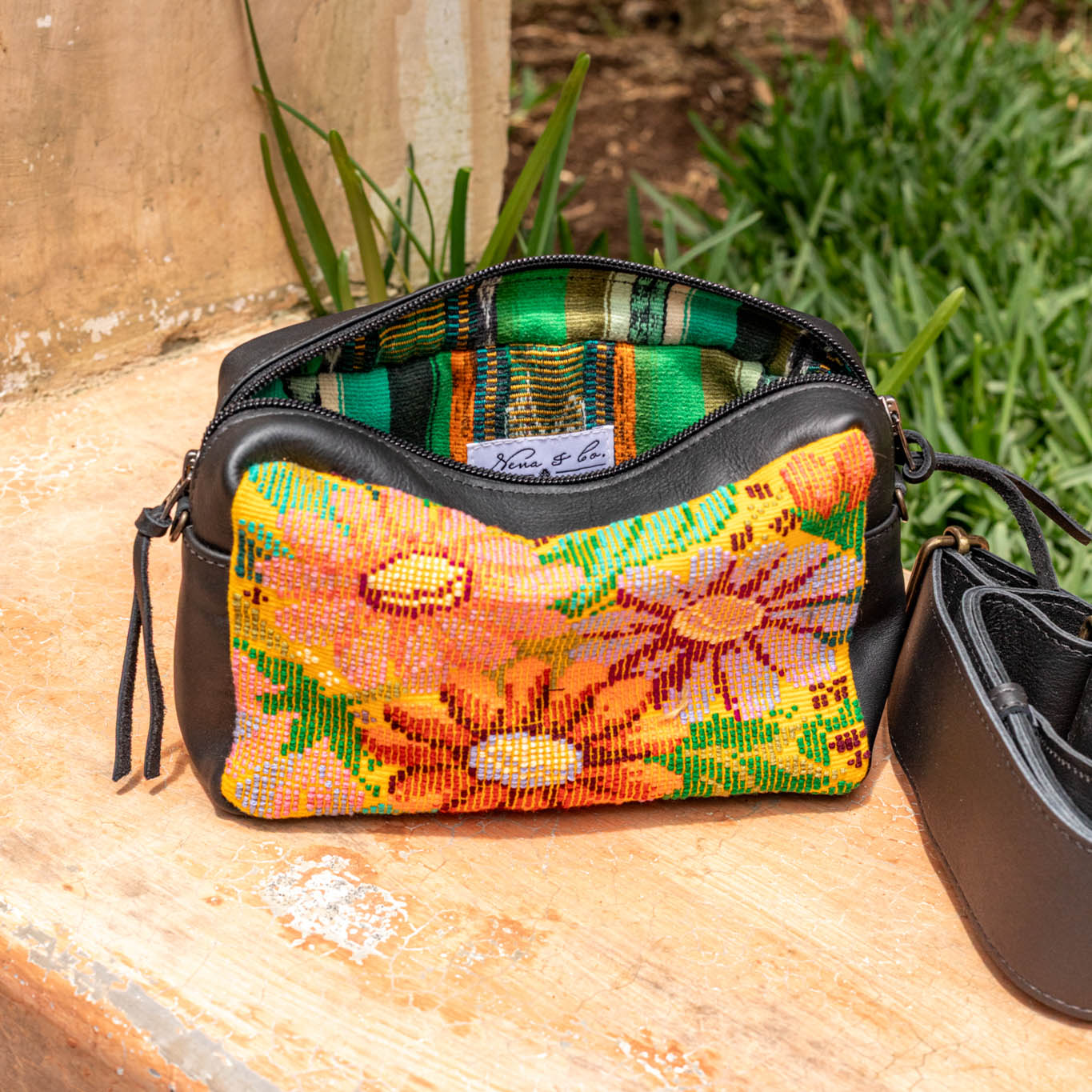 H&S WANDER SET - 3 FLORAL PANEL - BLACK - NO. 16685