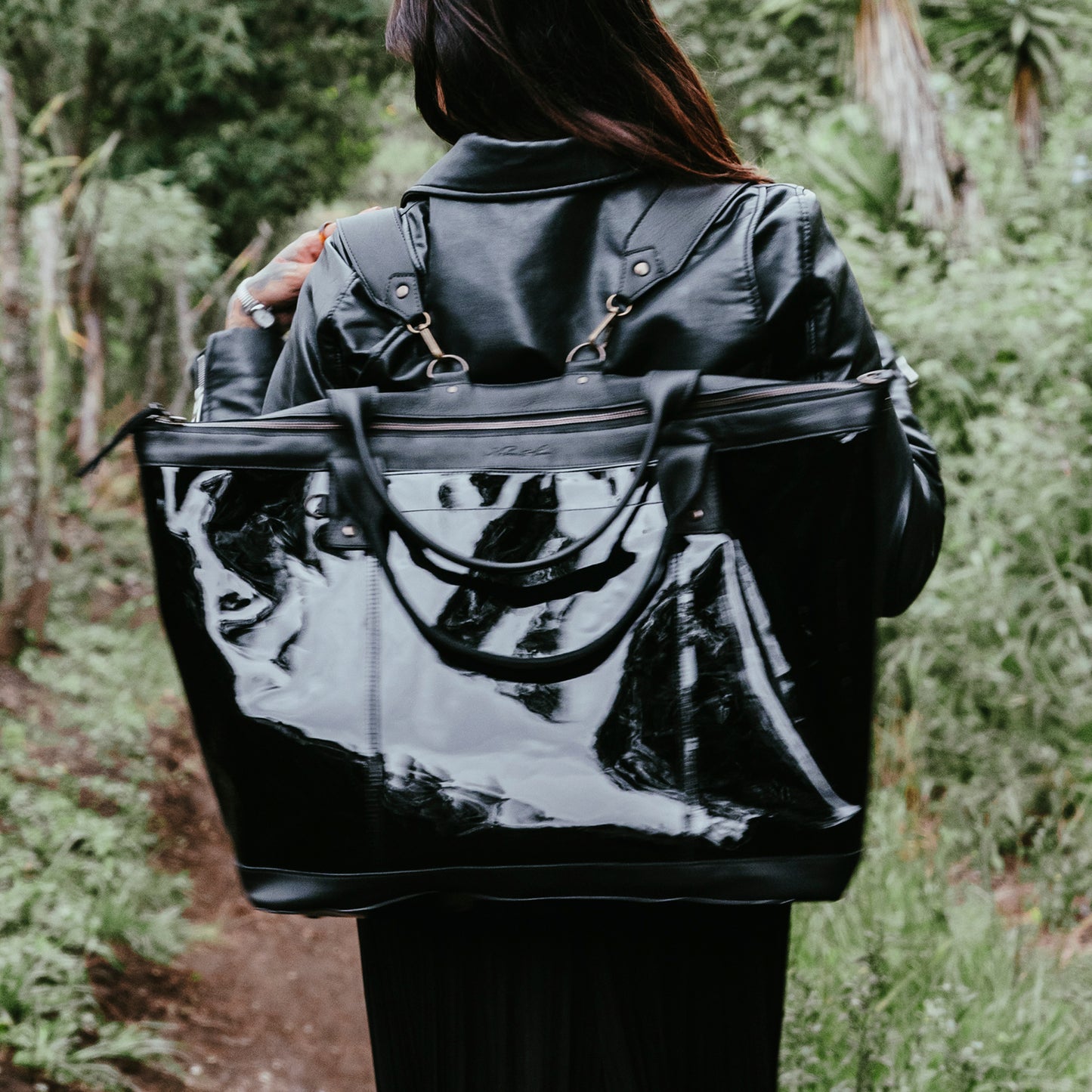THE PERFECT WEEKENDER - FULL LEATHER COLLECTION - PATENT BLACK